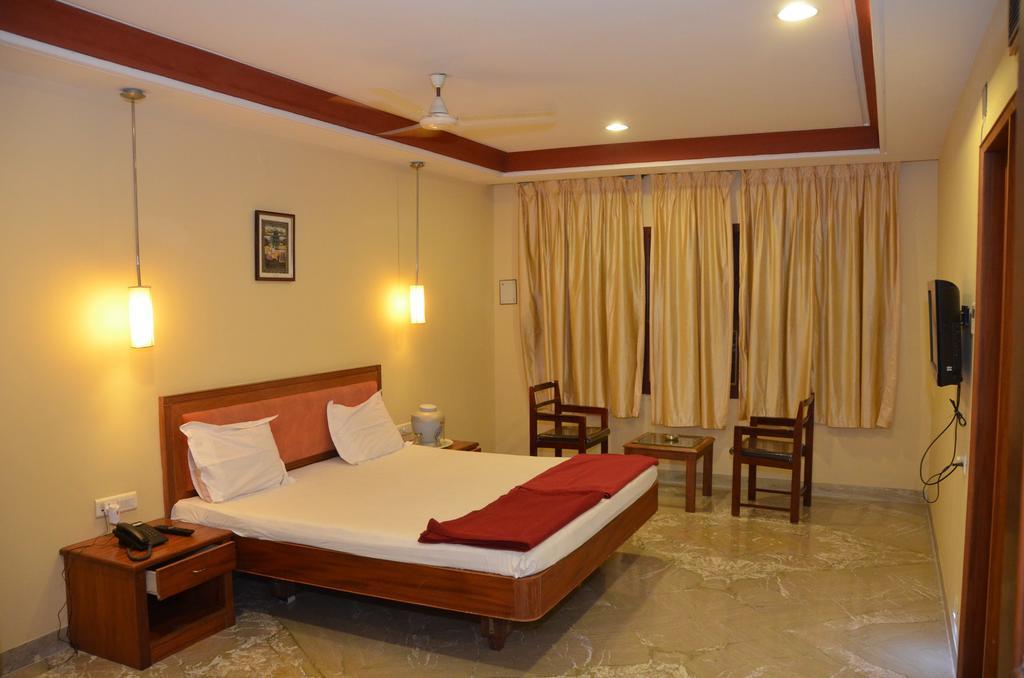 Hotel Raya'S Annexe-1 Kumbakonam Exterior photo